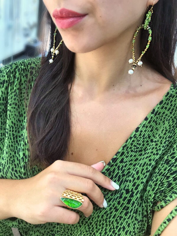 Green earrings ring pearls
