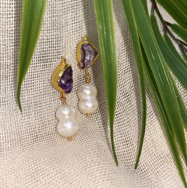 Earrings amethyst & pearl