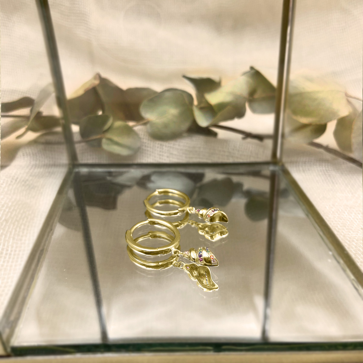 Σκουλαρίκια κρικάκια με κοχυλάκι multi ζιργκόν Hoop earrings multi zircons shells gold plated silver επίχρυσο ασήμι