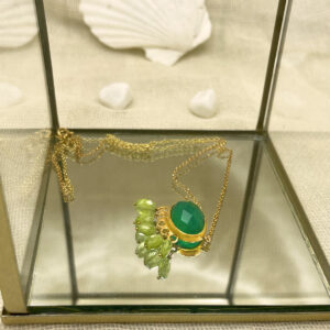 Green agate pendant w peridots Κολιέ με πράσινο αχάτη & πέριδοτ επίχρυσο ασήμι τόνια μακρή gold plated silver tonia makri