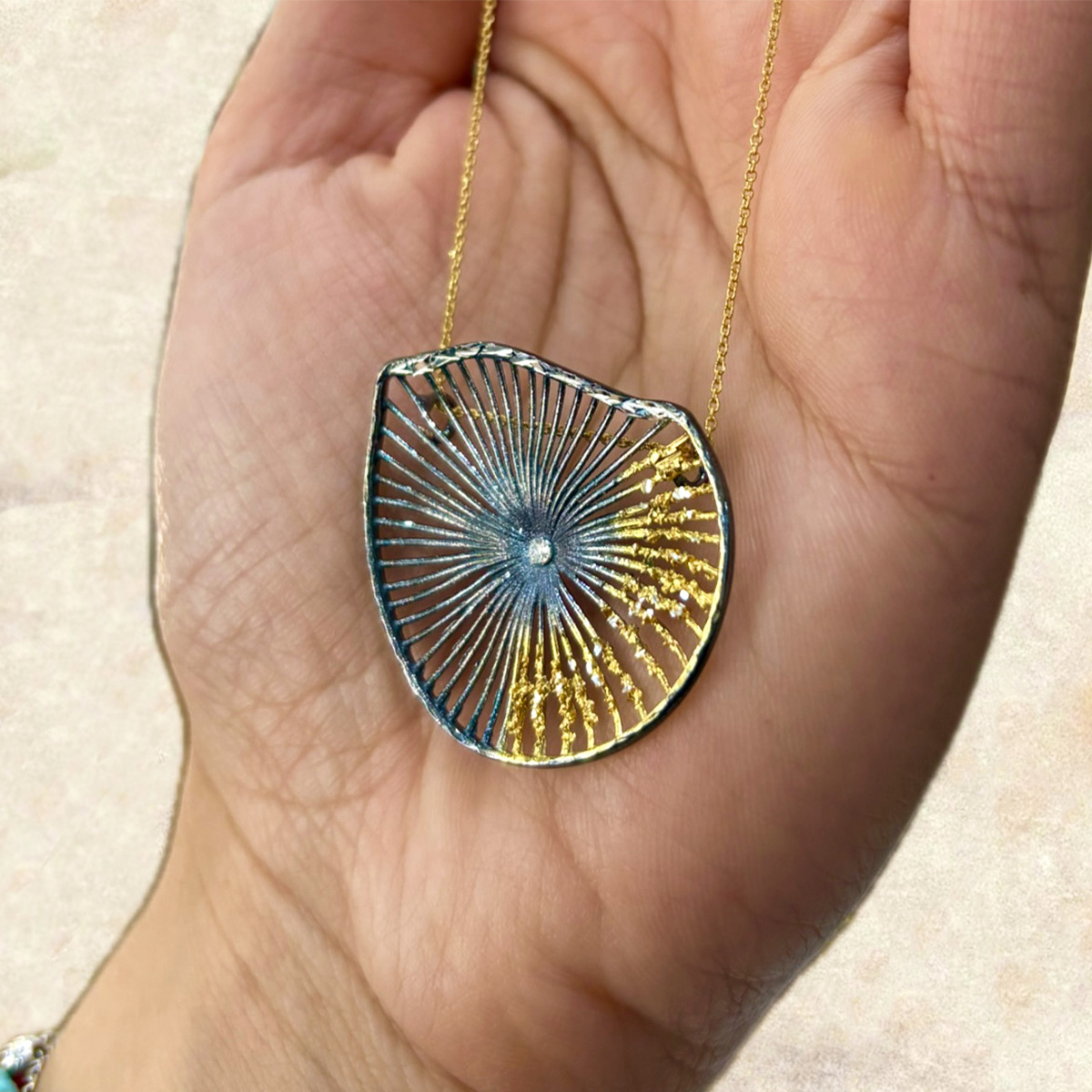 χειροποίητο κολιέ μαύρο ασήμι τίνα κοτσώνη handmade black necklace by tina kotsoni